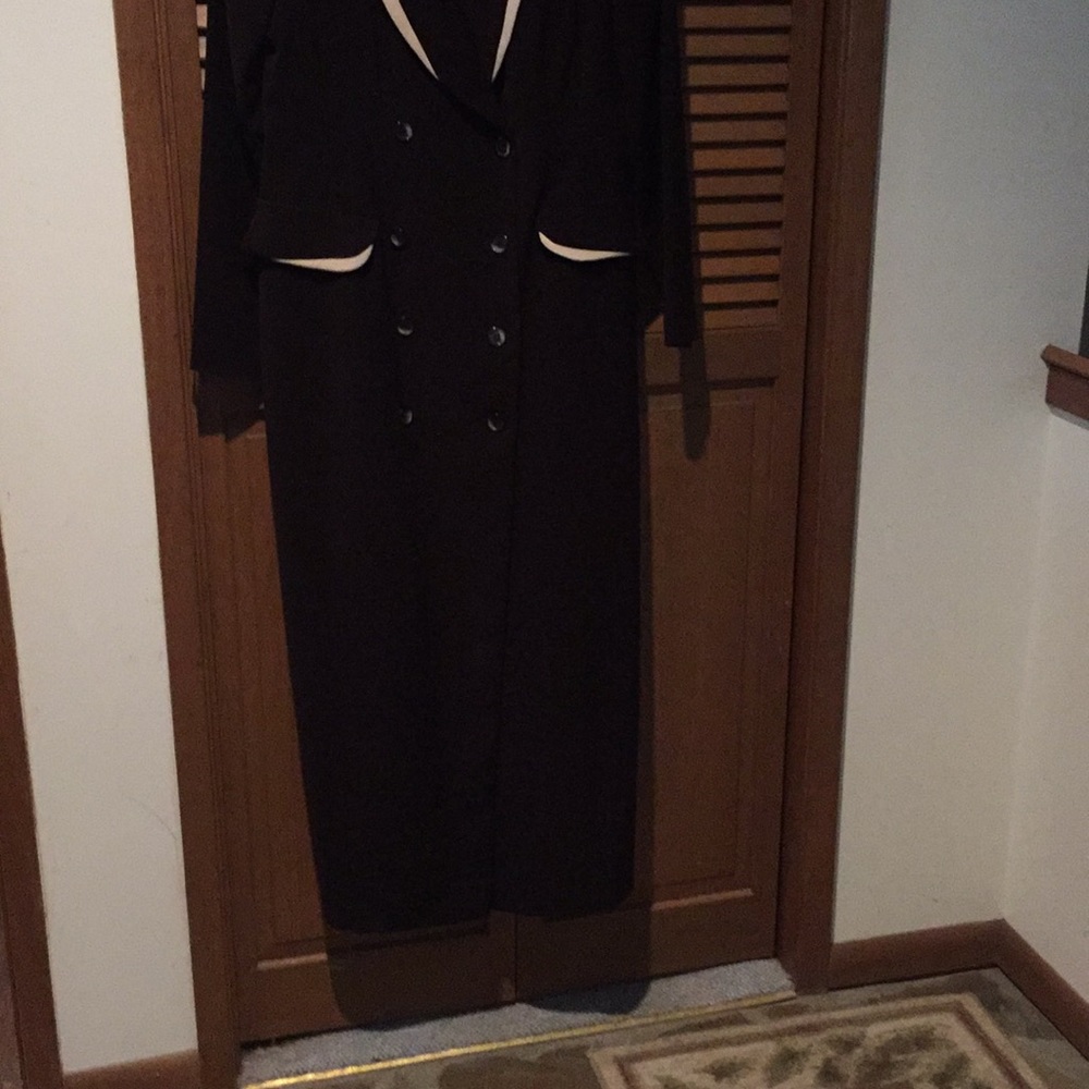 Dress - Picture 2 of 4